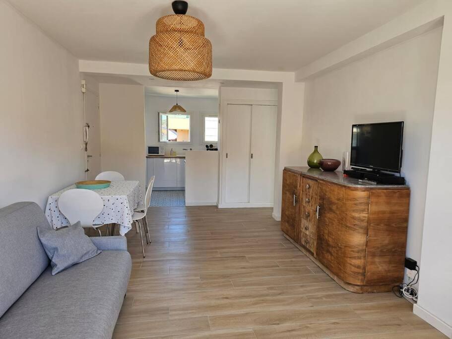 Tres Bel Appartement Vue Mer Six-Fours-les-Plages Eksteriør bilde